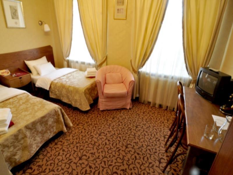 Admiralteyskaya Hotel Sankt Petersburg Zimmer foto