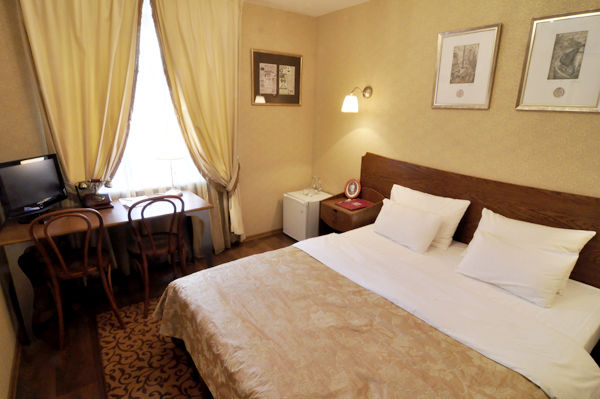 Admiralteyskaya Hotel Sankt Petersburg Zimmer foto